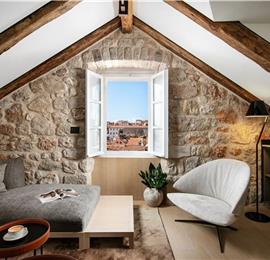 Luxury 3 Bedroom Villa with Jacuzzi, Sauna and Gym in Dubrovnik Old Town, Sleeps 6